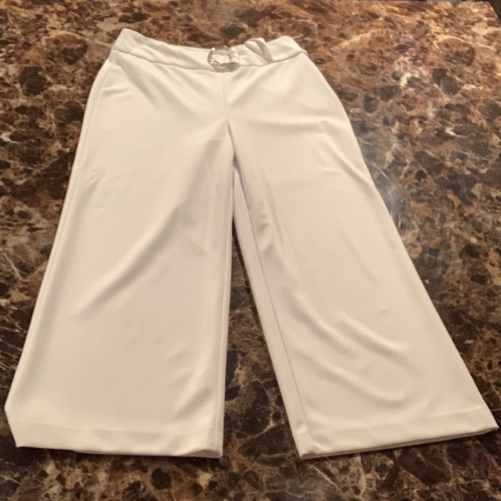 “International Concepts” Women’s size-6 wide leg pants
